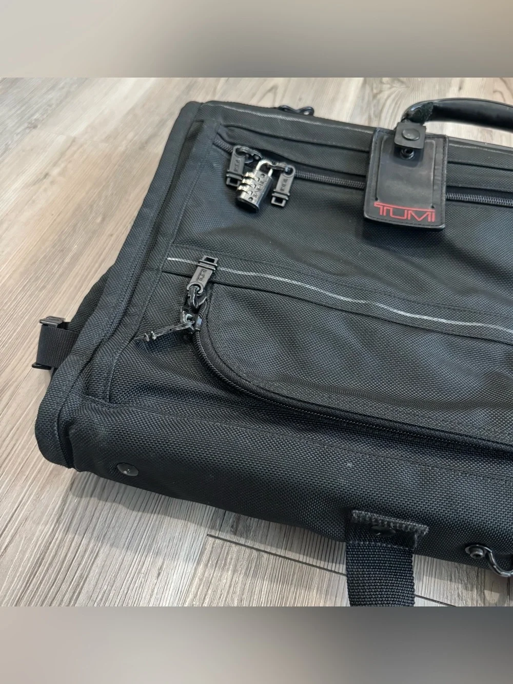 TUMI Black Trifold Travel Garment Bag Alpha 234D3